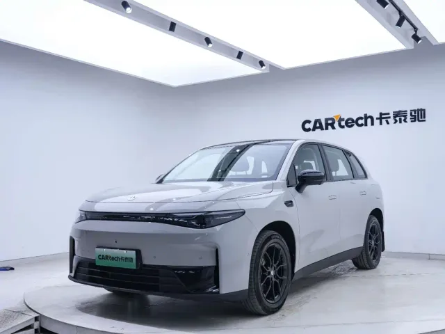 Leapmotor Leapmotor C10 2024 530 Smart Edition — Фото автомобиля 12