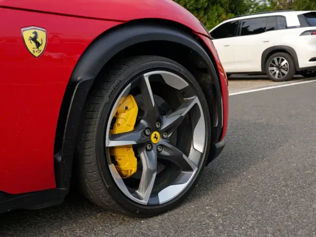 Ferrari Purosangue — Фото автомобиля 9