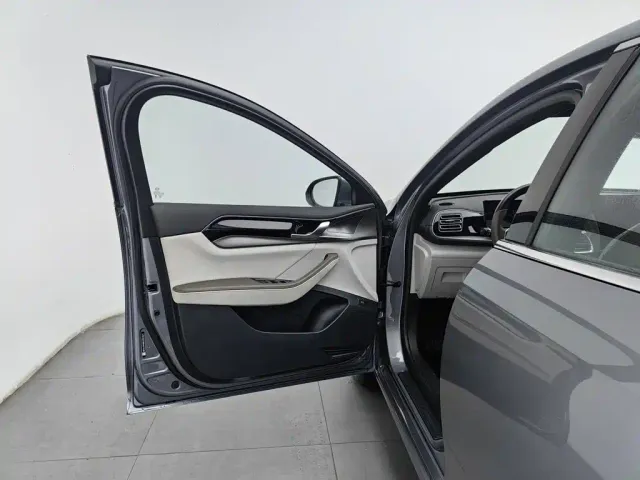 BYD Qin PLUS — Фото автомобиля 8