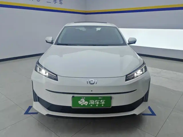 Changan Qiyuan A05 — Фото автомобиля 2
