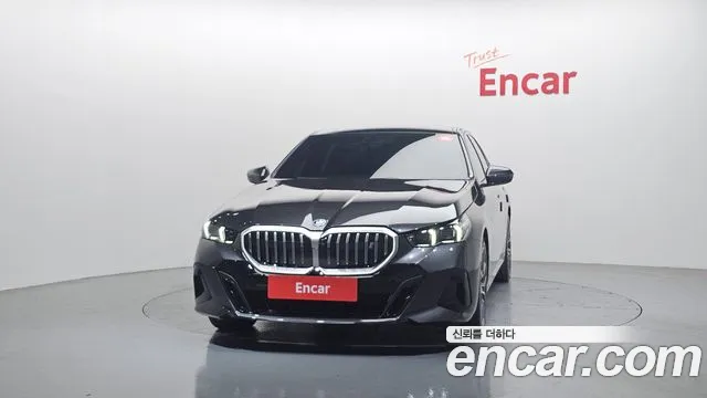 BMW i5 — Фото автомобиля 3