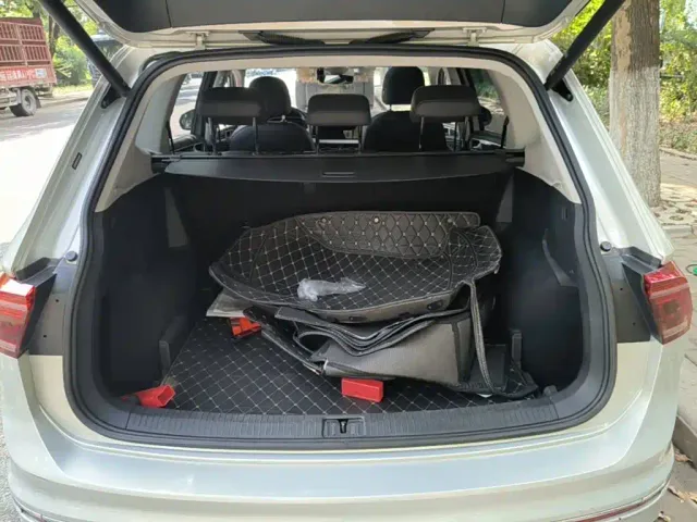 Volkswagen Tiguan L — Фото автомобиля 18