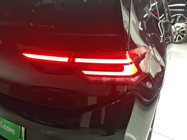 Volkswagen ID.3 — Фото автомобиля 7