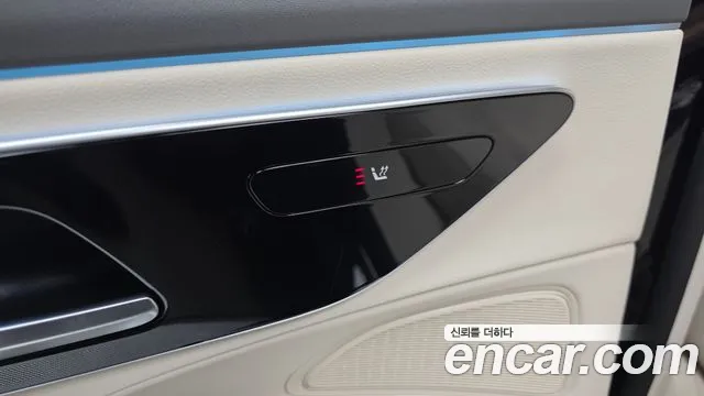 Mercedes-Benz E-Class — Фото автомобиля 28