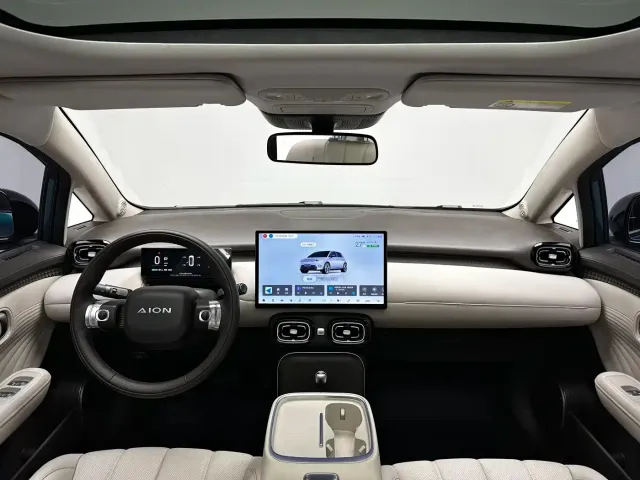 GAC Aion UT — Фото автомобиля 13