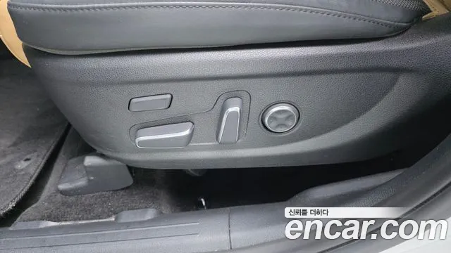 Hyundai Santafe — Фото автомобиля 28