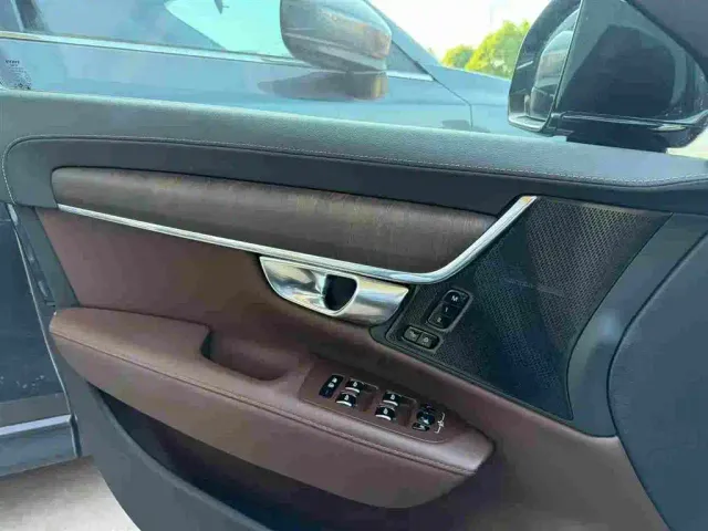 Volvo S90 — Фото автомобиля 9