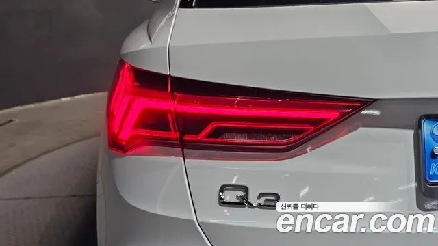 Audi Q3 35 TDI quattro Premium — Фото автомобиля 23