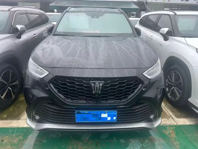 Фотография автомобиля — Toyota Crown Kluger