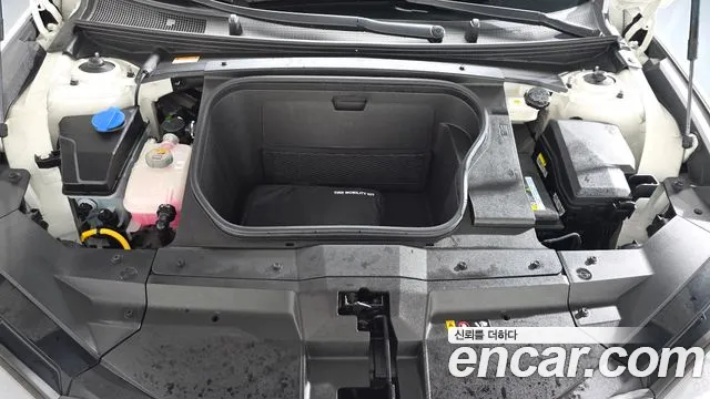 Hyundai Ioniq 6 — Фото автомобиля 9