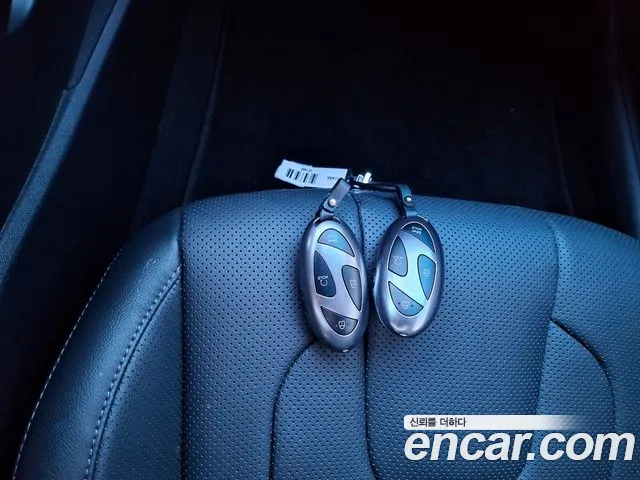 Hyundai Avante CN7 — Фото автомобиля 9
