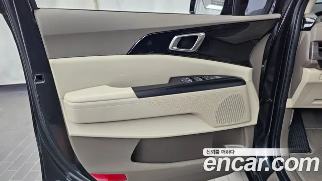 Kia Canival Carnival 4 поколение Дизель 11 мест Prestige — Фото автомобиля 21