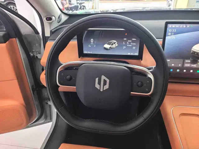 Leapmotor C10 — Фото автомобиля 5