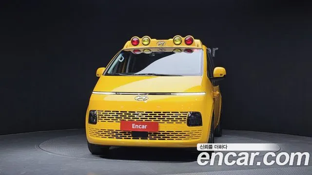 Hyundai Staria Staria L3.5 Школьный автобус — Фото автомобиля 3