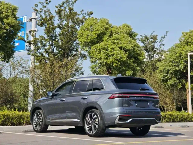 Geely Xingyue L — Фото автомобиля 22