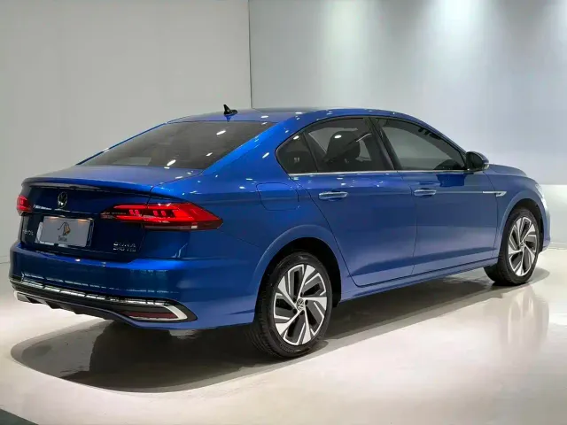Volkswagen Bora — Фото автомобиля 6