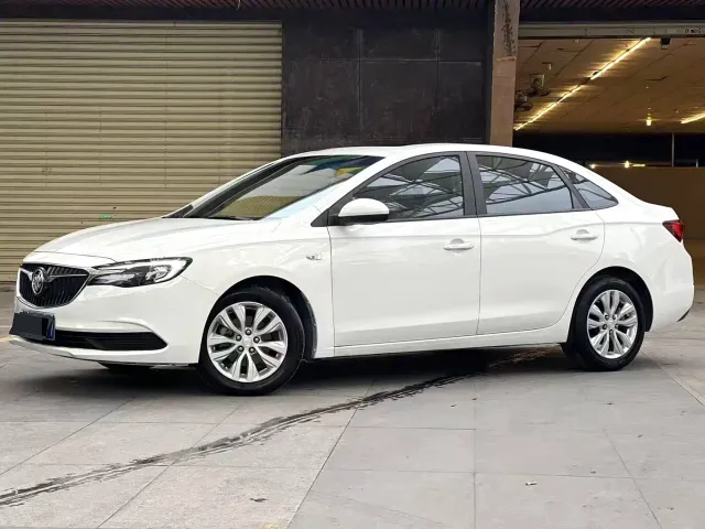 Buick Excelle — Фото автомобиля 2