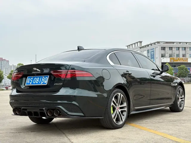 Jaguar XEL — Фото автомобиля 12