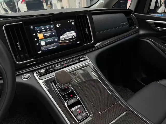 GAC Trumpchi M8 — Фото автомобиля 14
