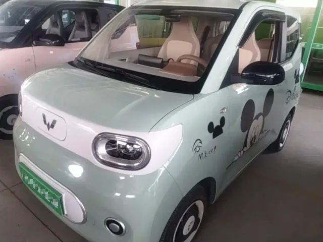 Фотография автомобиля — Wuling Hongguang Mini EV