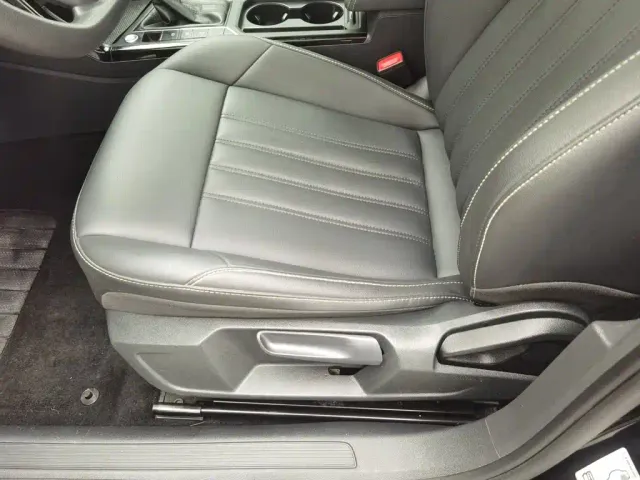 Volkswagen Passat — Фото автомобиля 20
