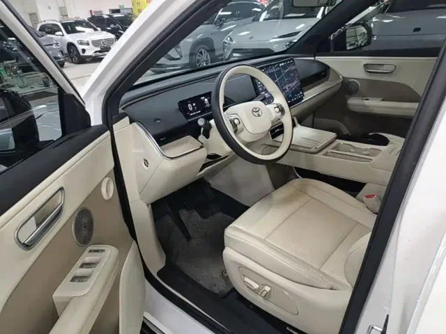Toyota BoZhi 3X — Фото автомобиля 15