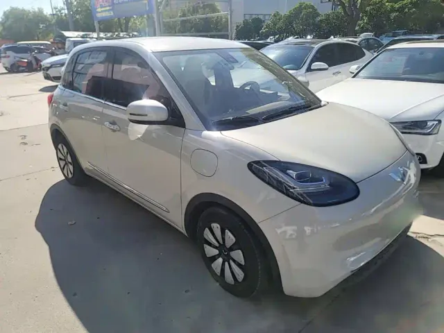 Wuling Bingo — Фото автомобиля 3