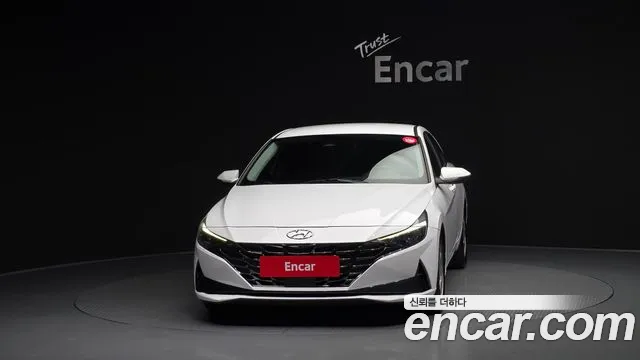 Hyundai AVANTE Avante (CN7) — Фото автомобиля 3
