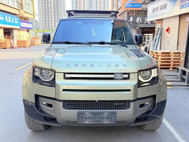 Land Rover Defender — Фото автомобиля 2