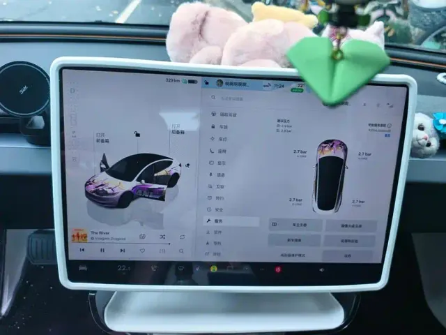 Tesla Model 3 — Фото автомобиля 13
