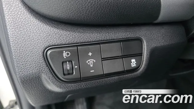 Kia Seltos Новый Seltos Бензин 2.0 2WD — Фото автомобиля 12