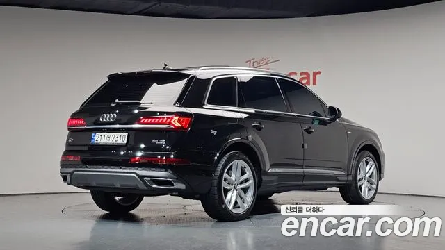 Фотография автомобиля — Audi Q7 4M