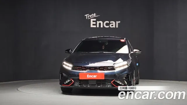 Kia K3 Новый K3 2 поколение 1.6 Turbo GT 5 дверей — Фото автомобиля 3