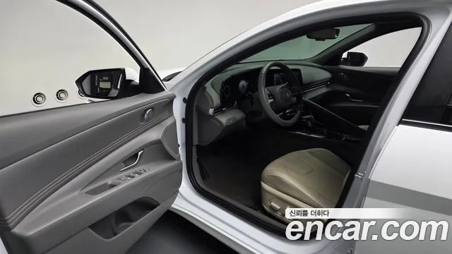 Hyundai Avante — Фото автомобиля 15