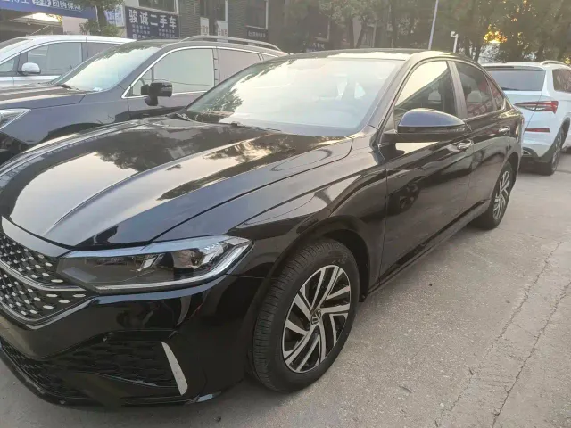 Volkswagen Lavida — Фото автомобиля 3