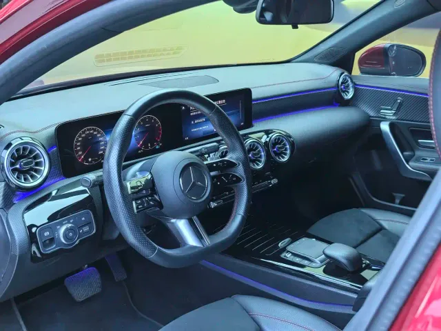 Mercedes-Benz A-Class — Фото автомобиля 10