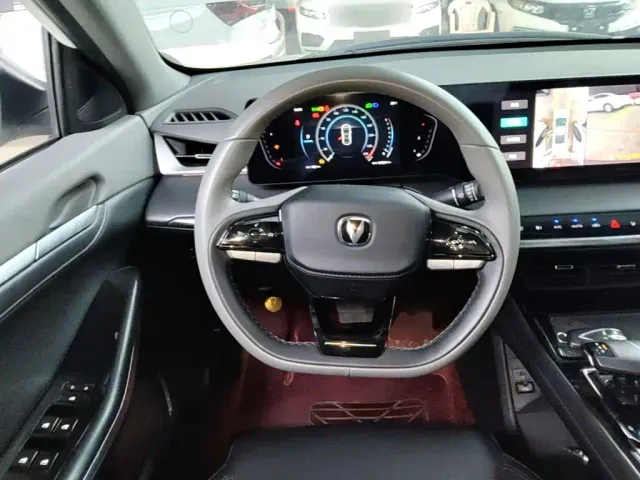 Changan Raeton Plus — Фото автомобиля 10