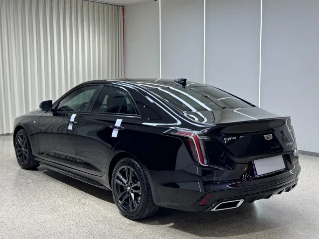 Cadillac CT4 — Фото автомобиля 24