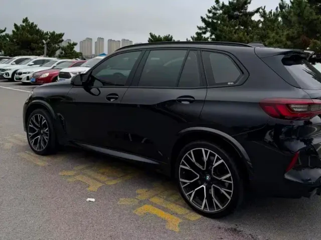 BMW X5 M — Фото автомобиля 3