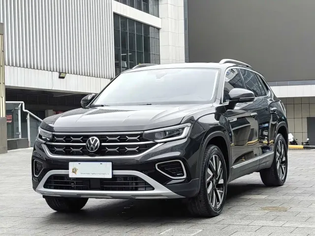 Фотография автомобиля — Volkswagen Tayron