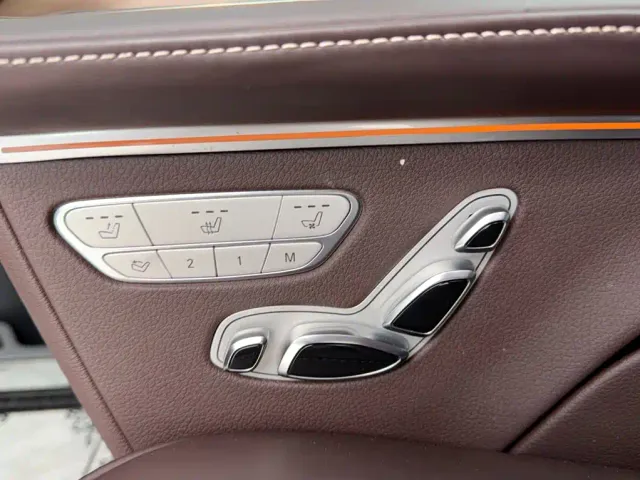 Mercedes-Benz V-Class — Фото автомобиля 16