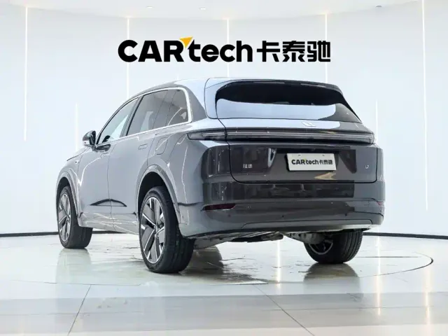 Li Auto L7 — Фото автомобиля 9