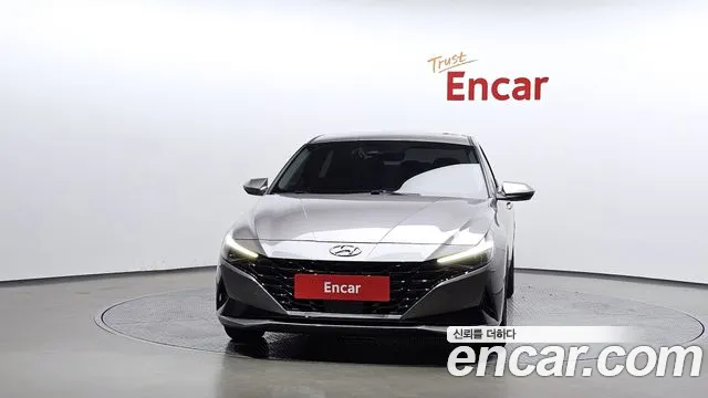 Hyundai AVANTE Avante (CN7) — Фото автомобиля 3