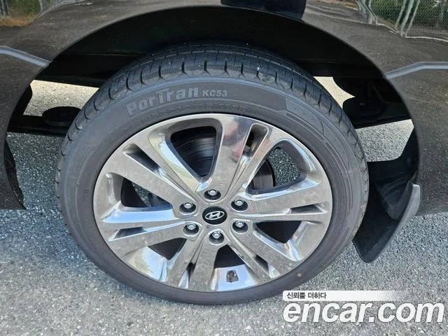 Hyundai Solati — Фото автомобиля 5