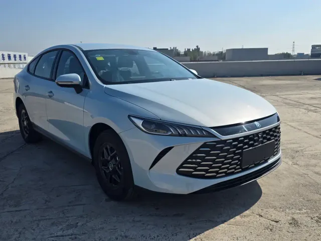 BYD Qin PLUS — Фото автомобиля 3
