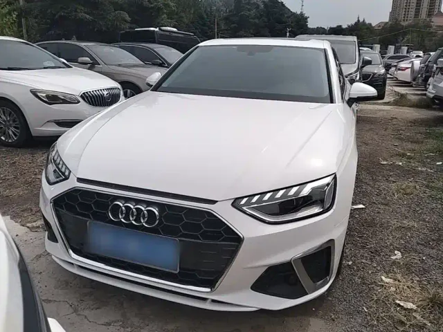 Audi A4L — Фото автомобиля 2