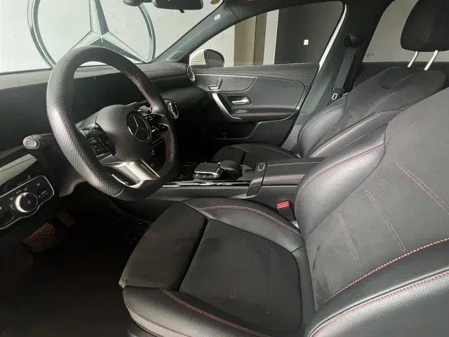 Mercedes-Benz A-Class — Фото автомобиля 7