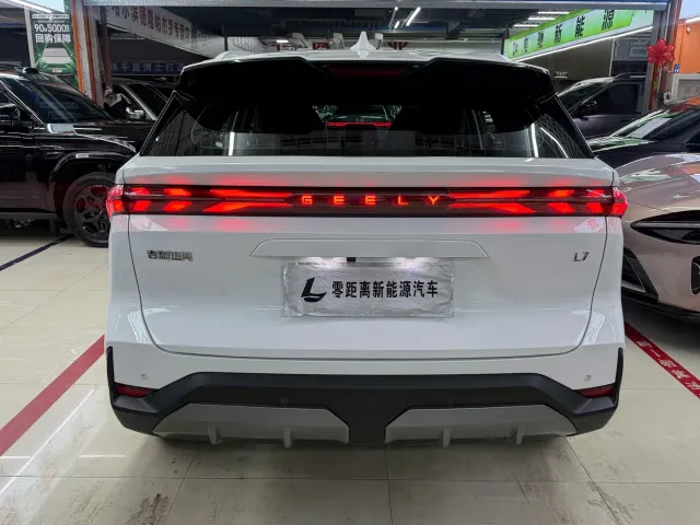 Geely Galaxy L7 — Фото автомобиля 5