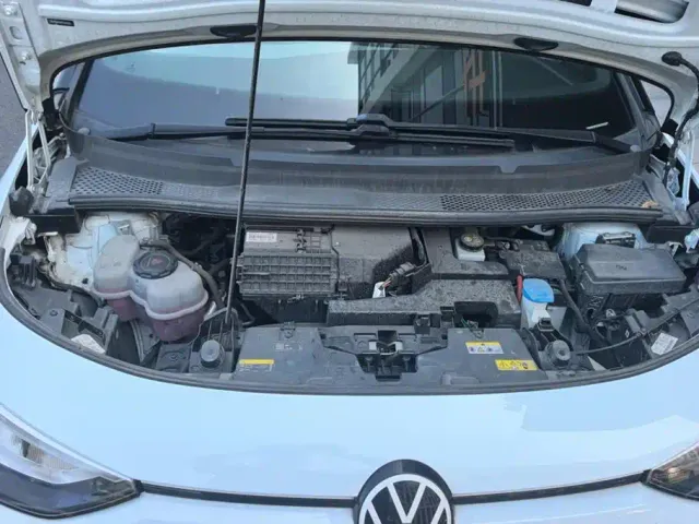 Volkswagen ID.3 — Фото автомобиля 10