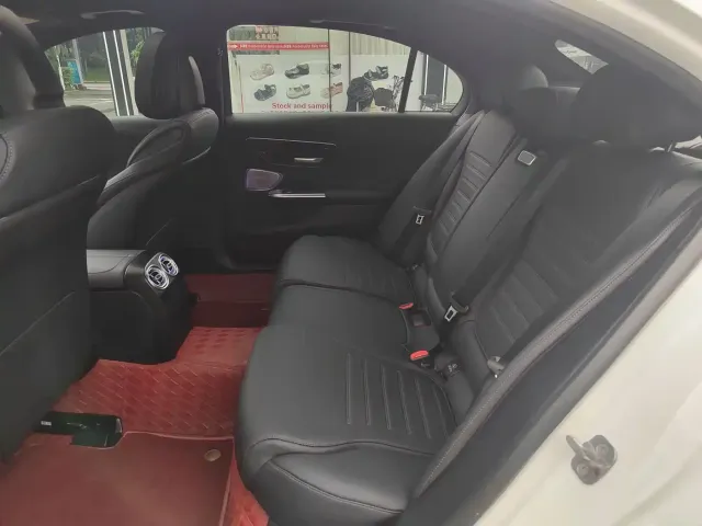 Mercedes-Benz C-Class — Фото автомобиля 21
